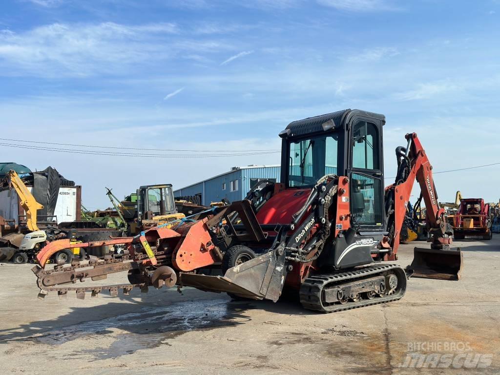 Ditch Witch XT 1600 백호로더