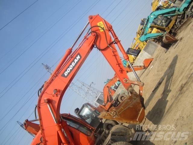 Doosan DH 150 W-7  휠 굴삭기