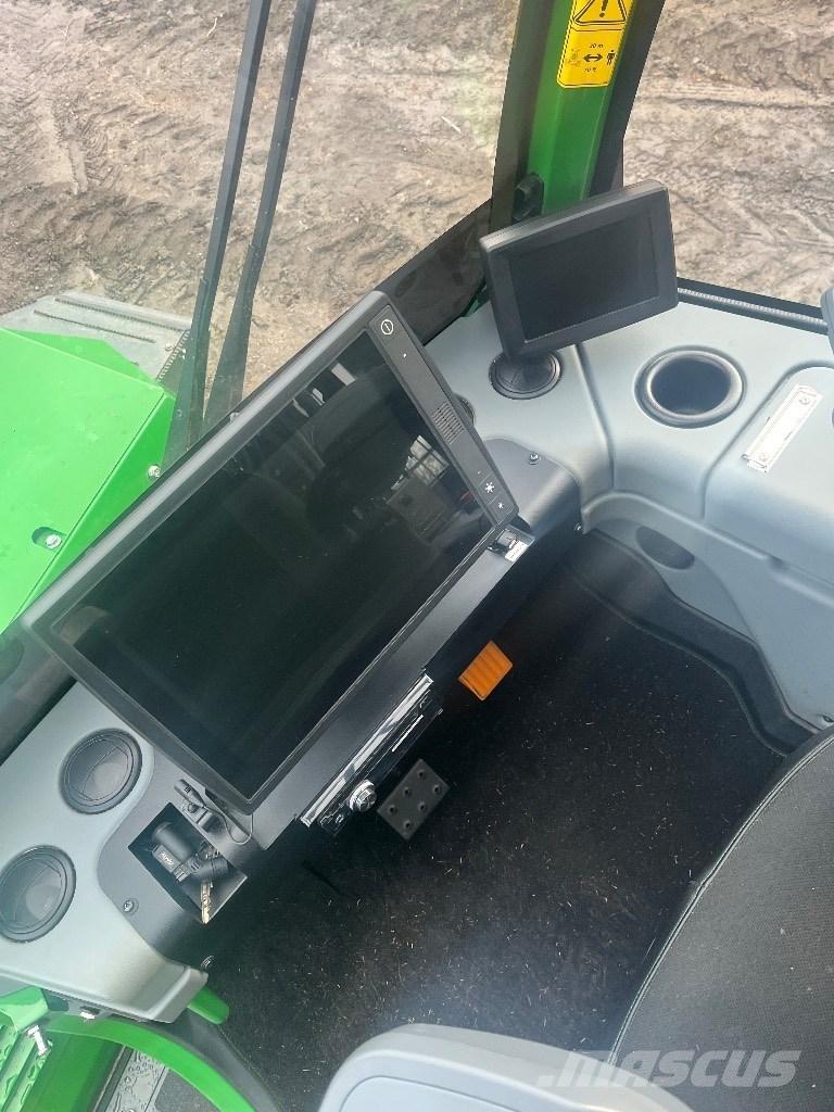 John Deere 910G 원목 포워더