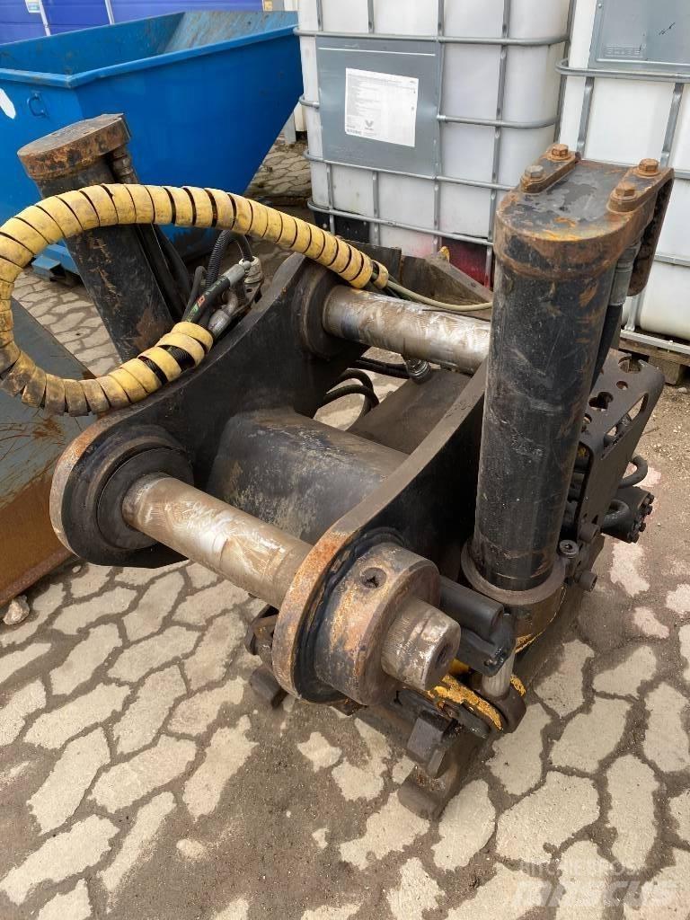 Engcon EC20 SS9 버켓