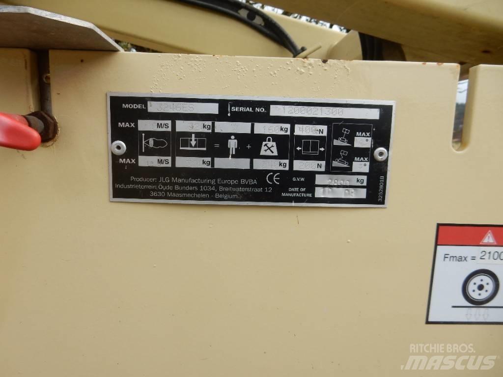 JLG 3246 ES 가위형 리프트
