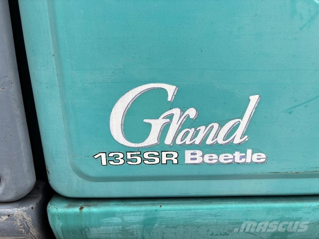 Kobelco SK 135 대형 굴삭기 29톤 이상