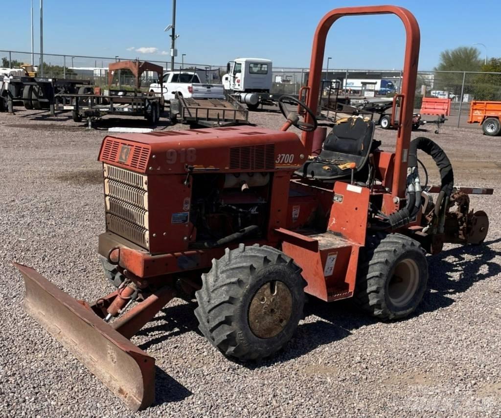 Ditch Witch 3700 DD 트렌처