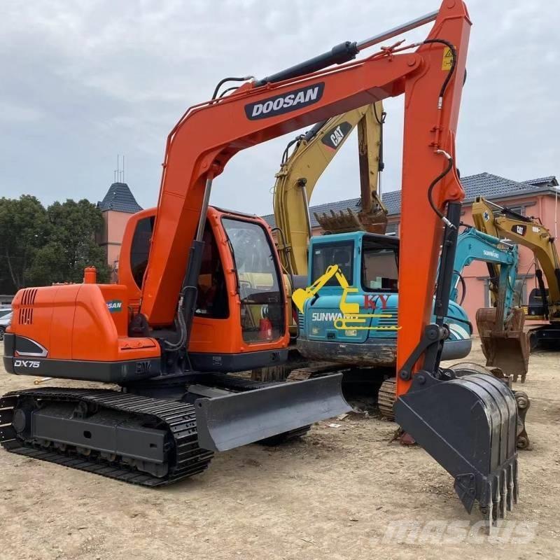 Doosan DX 75-9 대형 굴삭기 29톤 이상