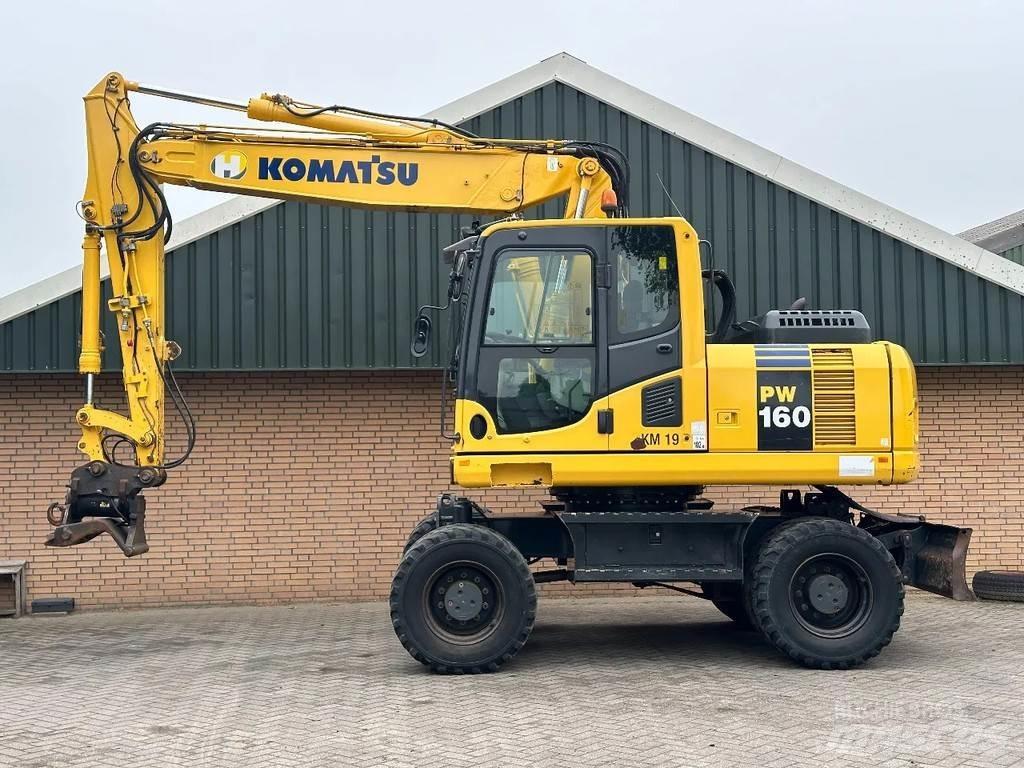 Komatsu PW160-8  휠 굴삭기