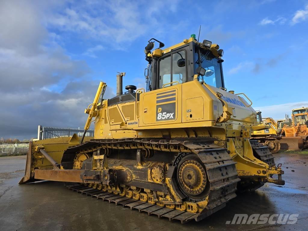 Komatsu D85PX-18 크롤러 도저