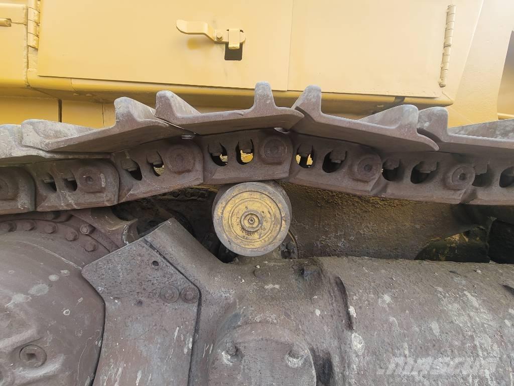 CAT 973 궤도식 로우더