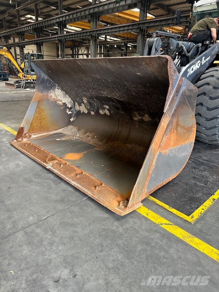 XCMG LW 700 KN  휠로우더