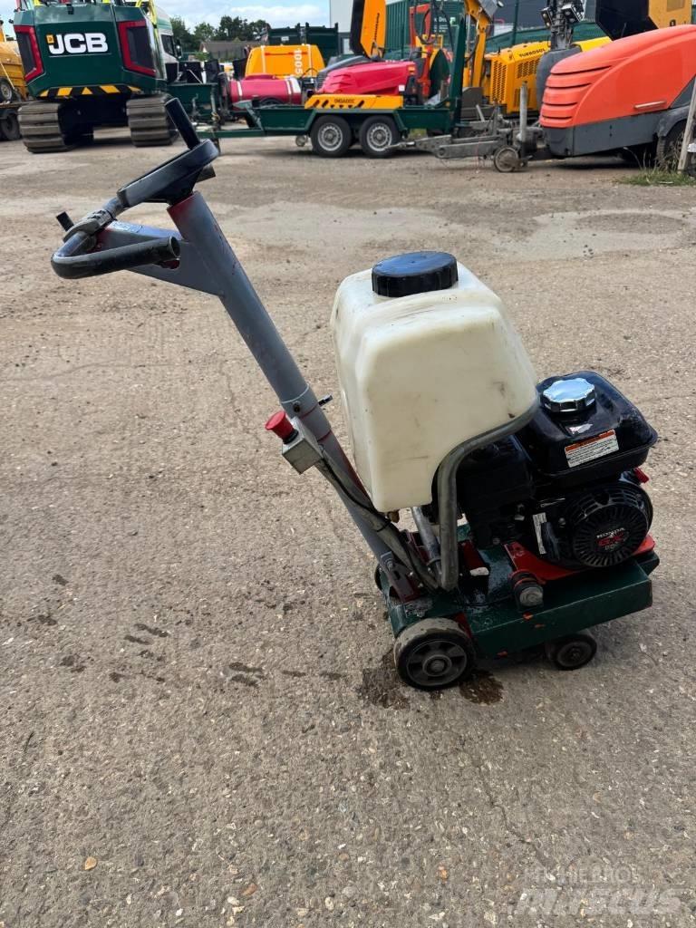 Husqvarna FS305 건설 장비 - 기타