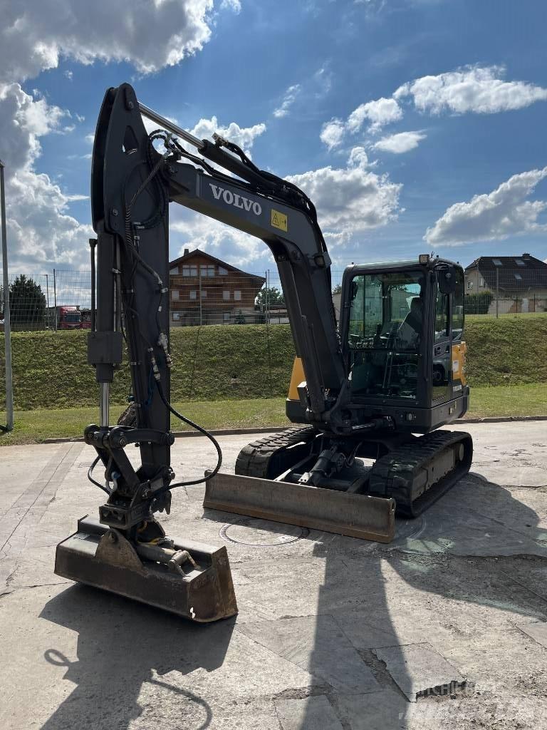 Volvo EC60E 소형 굴삭기 7톤 미만
