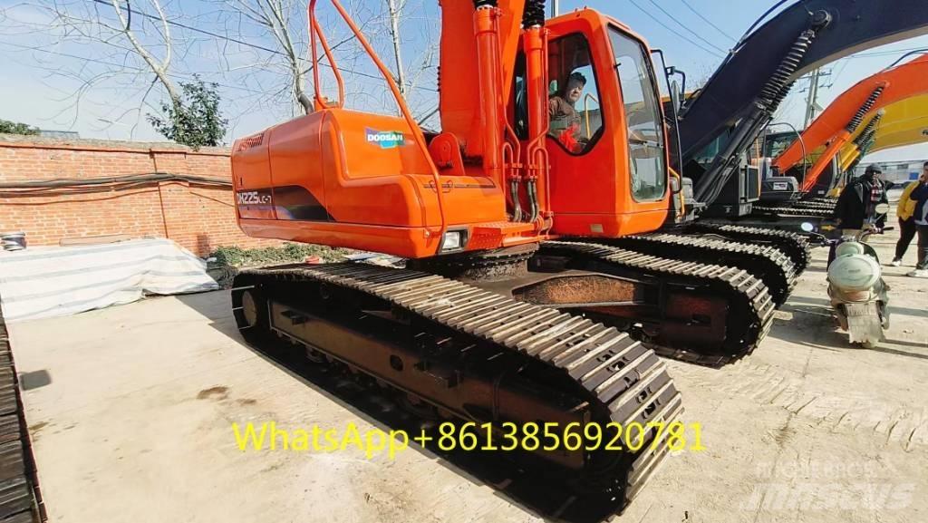 Doosan DH 225 LC-7 대형 굴삭기 29톤 이상
