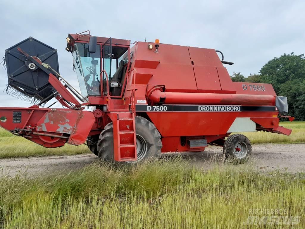 Dronningborg D7500 콤바인 수확기