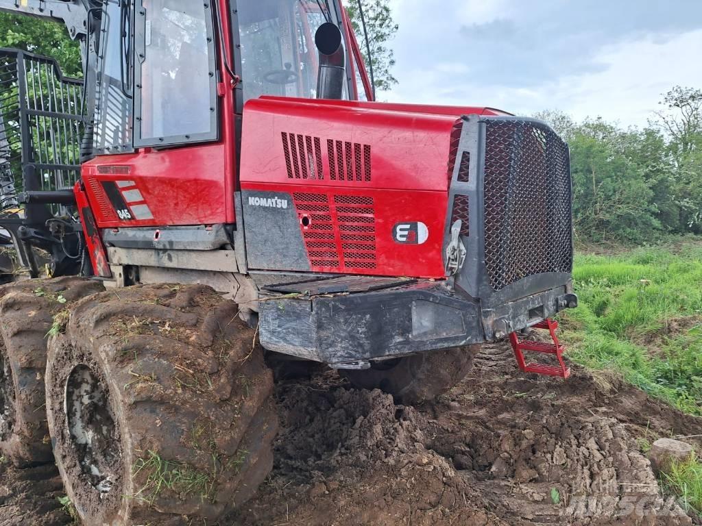Komatsu 845 원목 포워더
