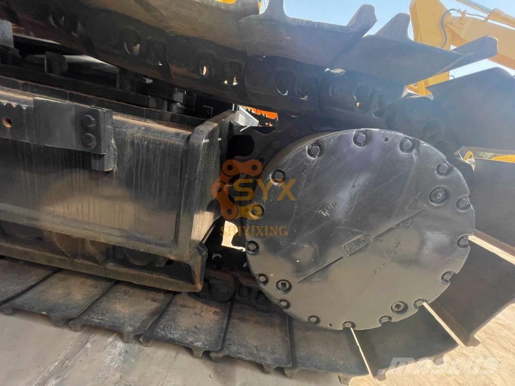 Komatsu PC 450-8 대형 굴삭기 29톤 이상