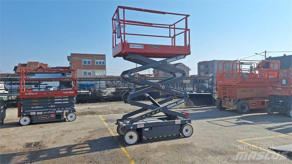 SkyJack SJIII4620 가위형 리프트