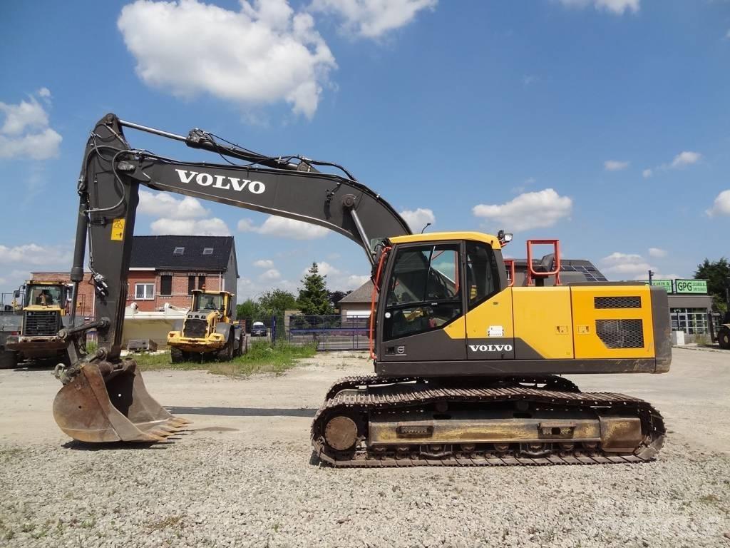 Volvo EC 220 E 대형 굴삭기 29톤 이상