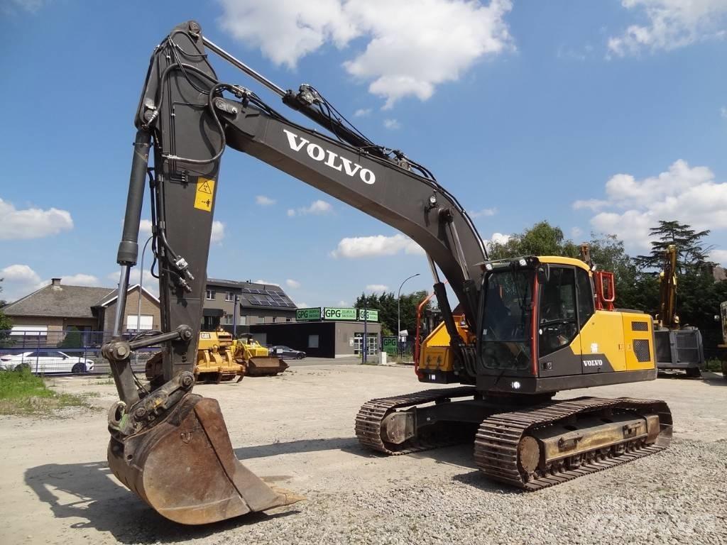 Volvo EC 220 E 대형 굴삭기 29톤 이상