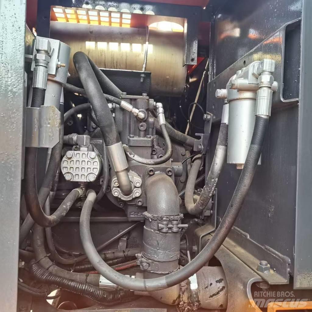 Hitachi EX 100 W D  휠 굴삭기