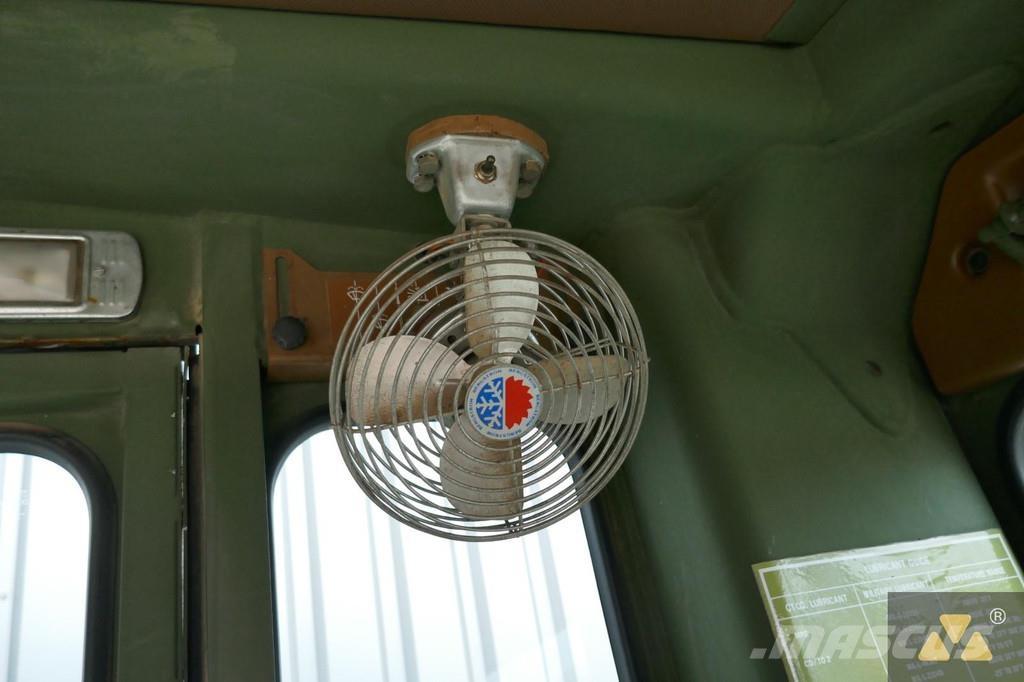 CAT 130G Ex-army 그레이더