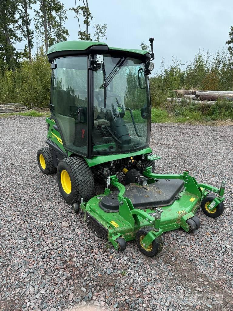 John Deere 1585 탑승형 잔디깎기