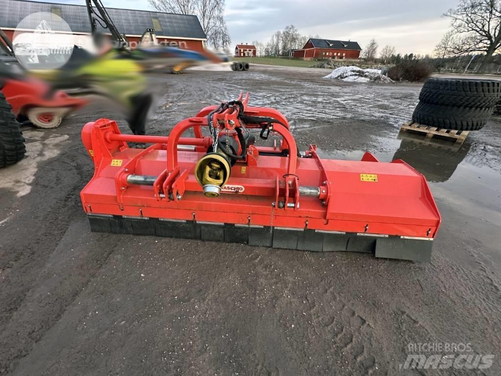 Maschio Buffalo 300 목장 제초기 및 토퍼