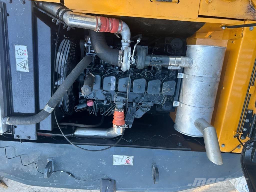 Hyundai HX 220 대형 굴삭기 29톤 이상