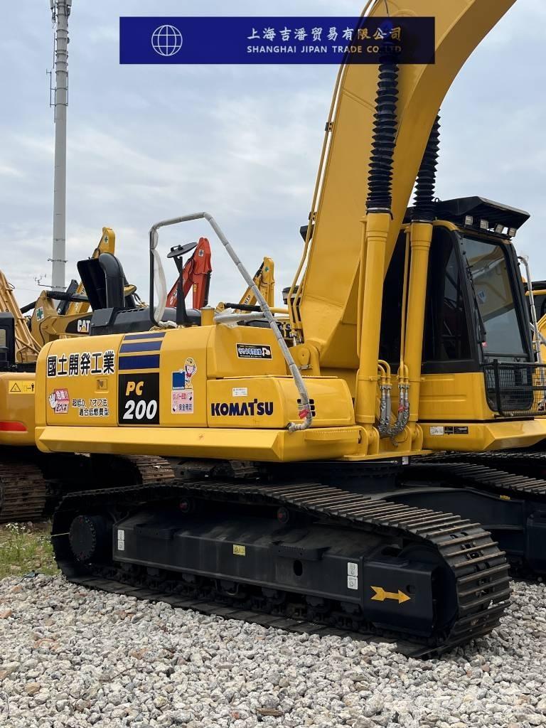 Komatsu PC 200 대형 굴삭기 29톤 이상