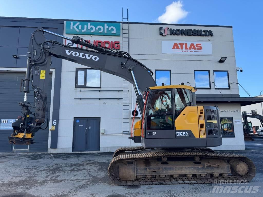 Volvo ECR 235 EL 대형 굴삭기 29톤 이상