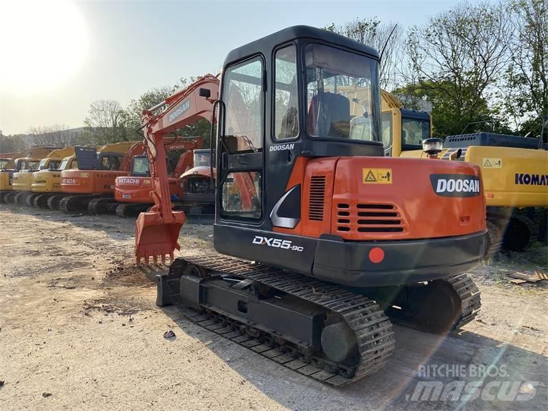 Doosan DX 55  휠 굴삭기