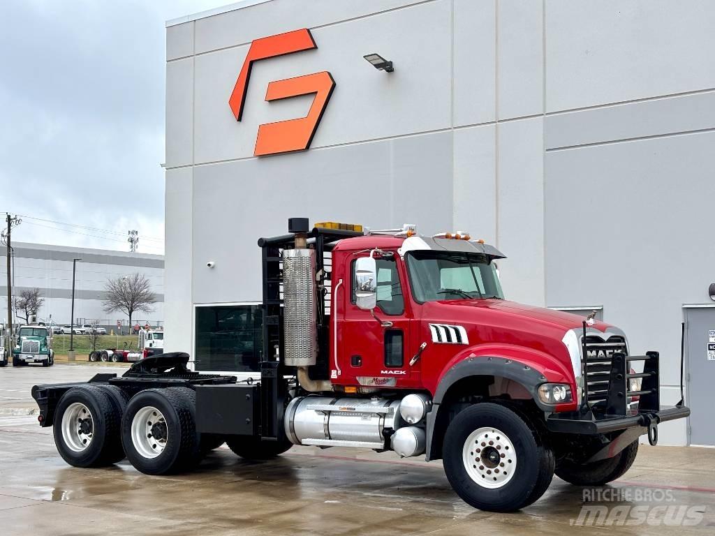 Mack Granite 회수 차량