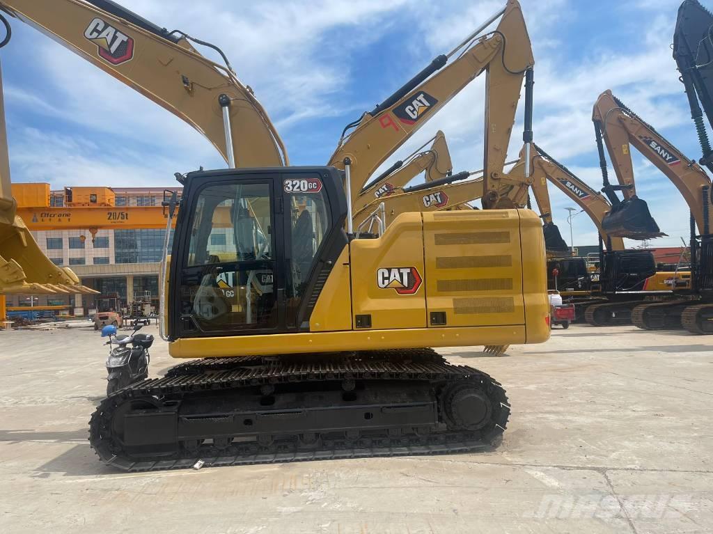 CAT 320GC 대형 굴삭기 29톤 이상