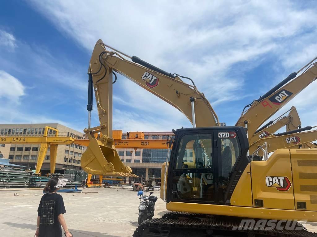 CAT 320GC 대형 굴삭기 29톤 이상