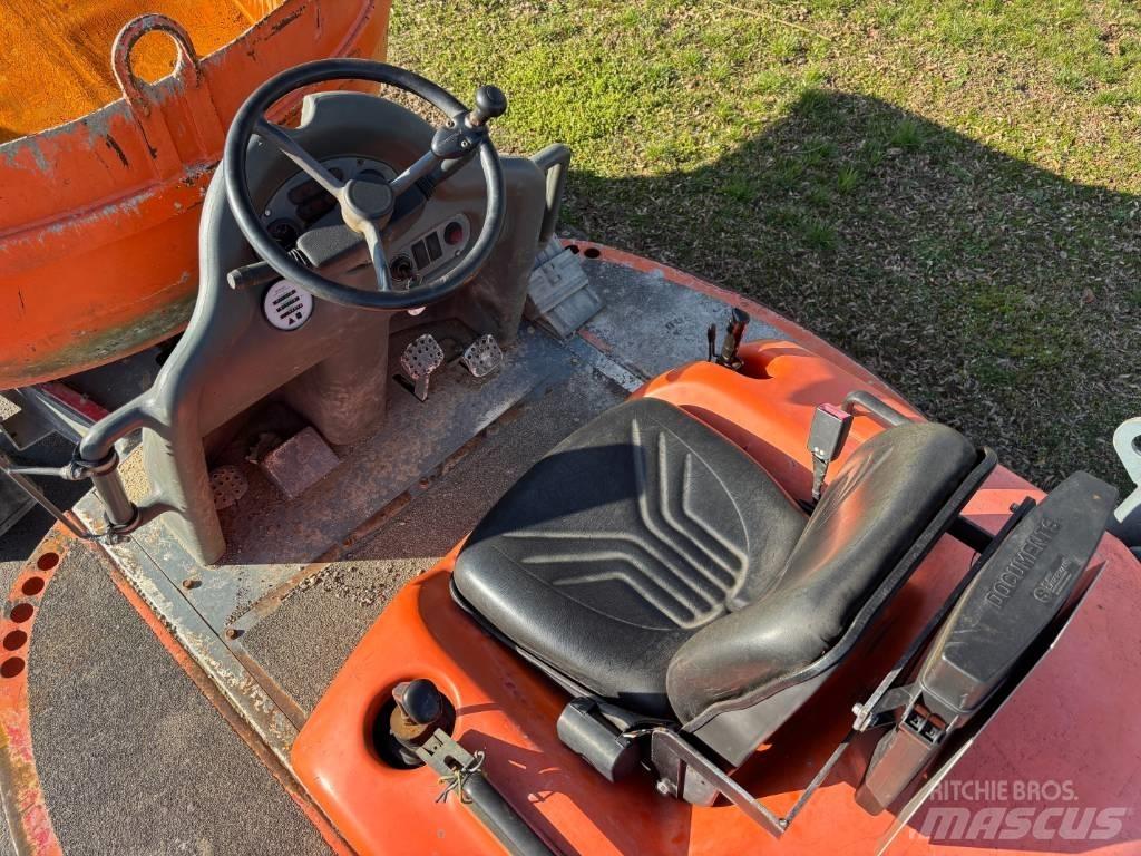 Neuson 5001 건설현장 덤프트럭
