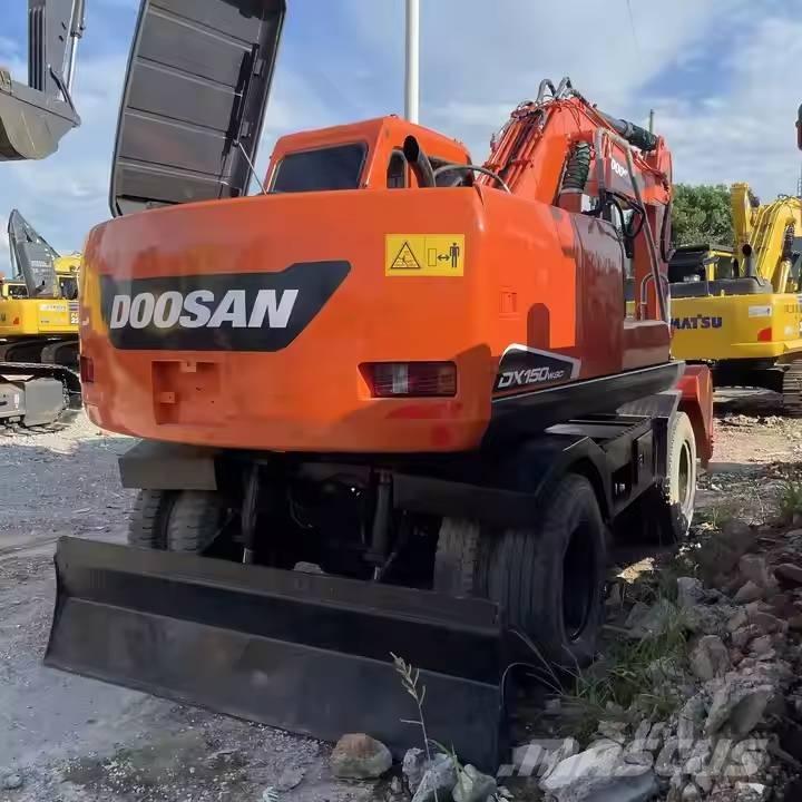 Doosan DX150W-9C  휠 굴삭기