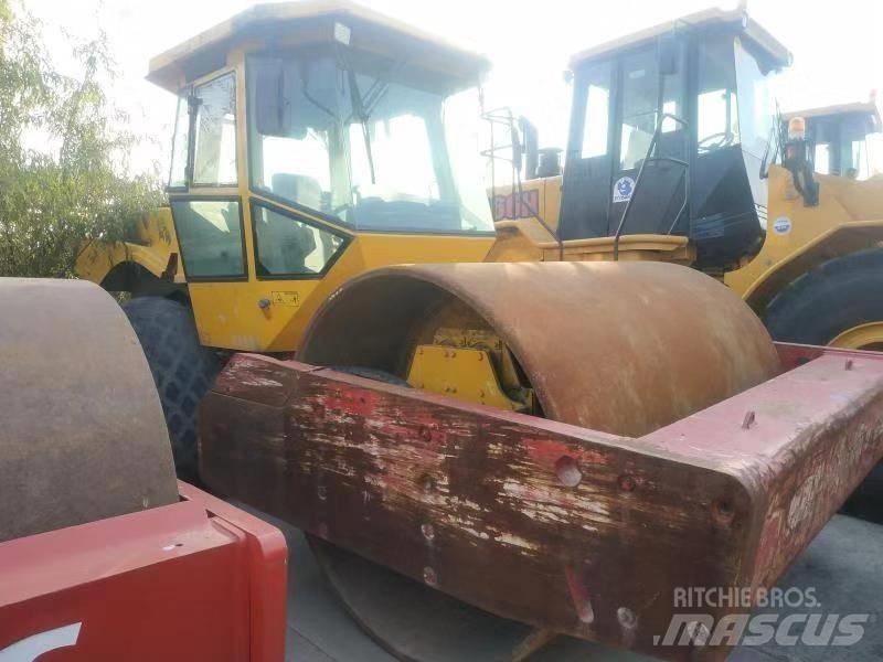 Dynapac CA602 싱글 드럼 롤러
