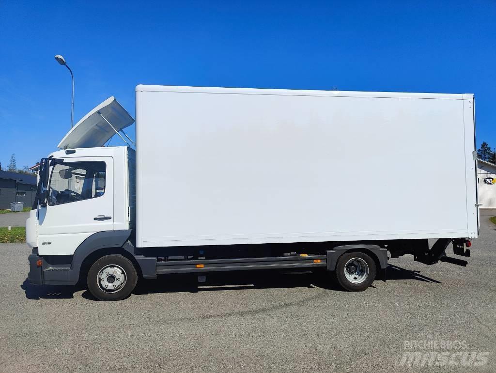 Mercedes-Benz Atego 탑차 트럭