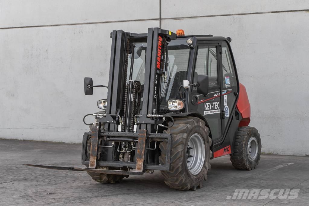 Manitou MC 25-4 디젤 지게차