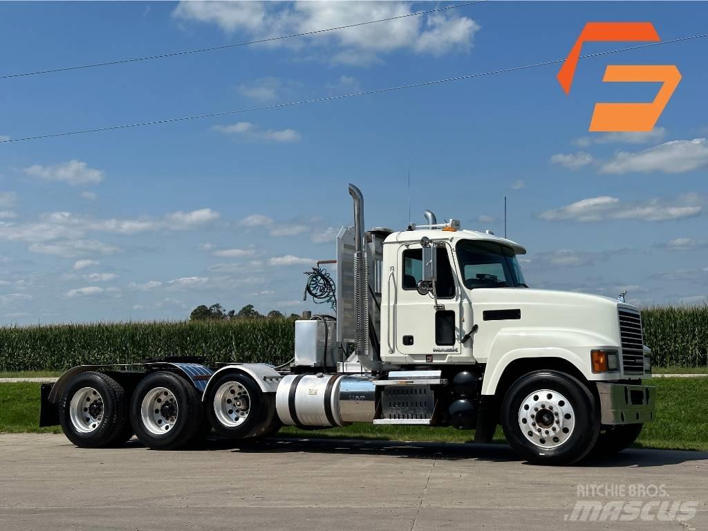Mack Pinnacle CH613 트랙터 유닛