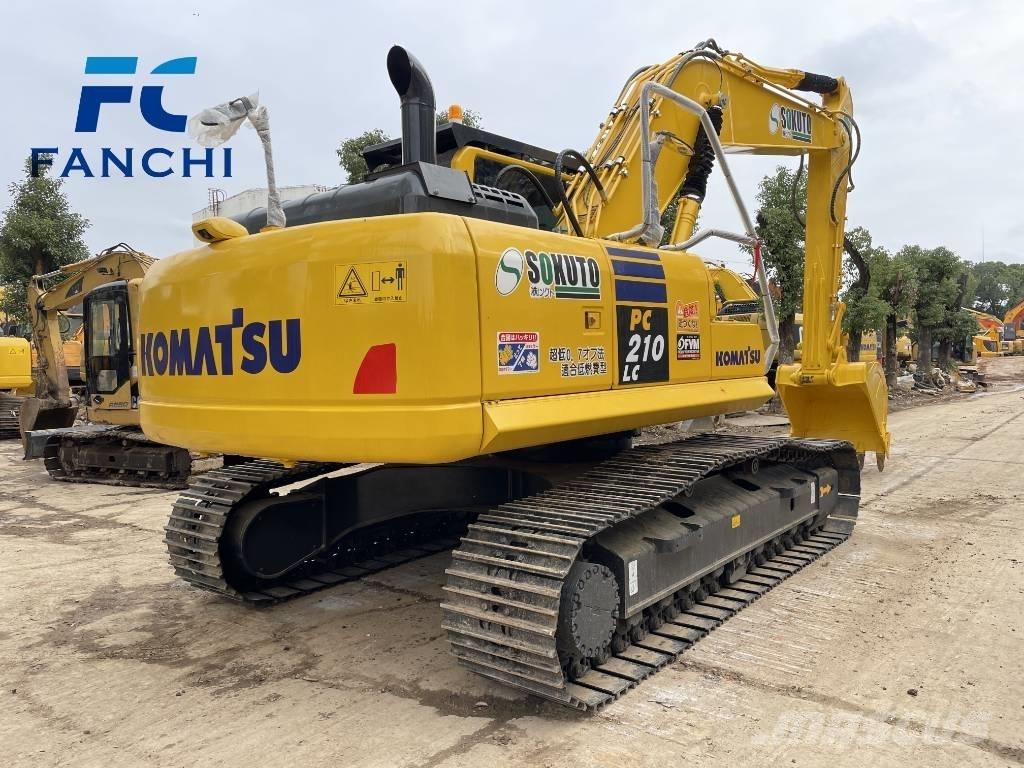 Komatsu PC210 대형 굴삭기 29톤 이상