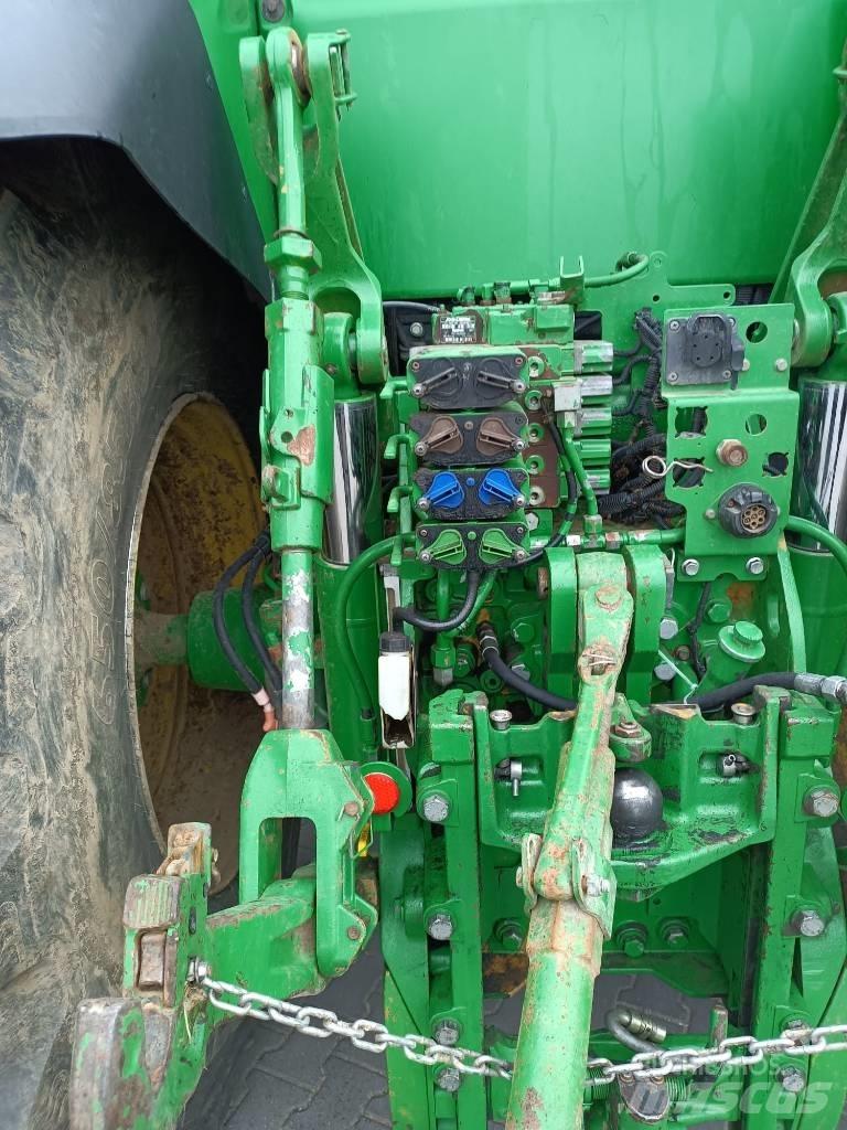 John Deere 7215 R 트랙터