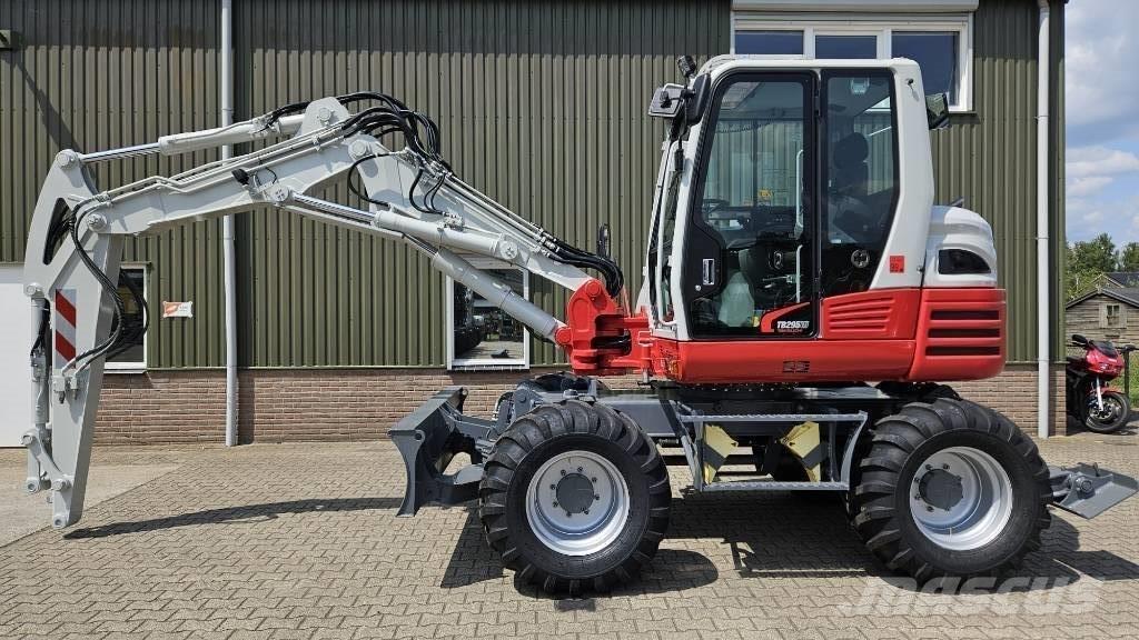 Takeuchi TB295W  휠 굴삭기
