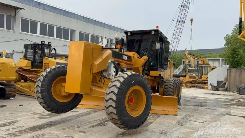 CAT 140 K 그레이더