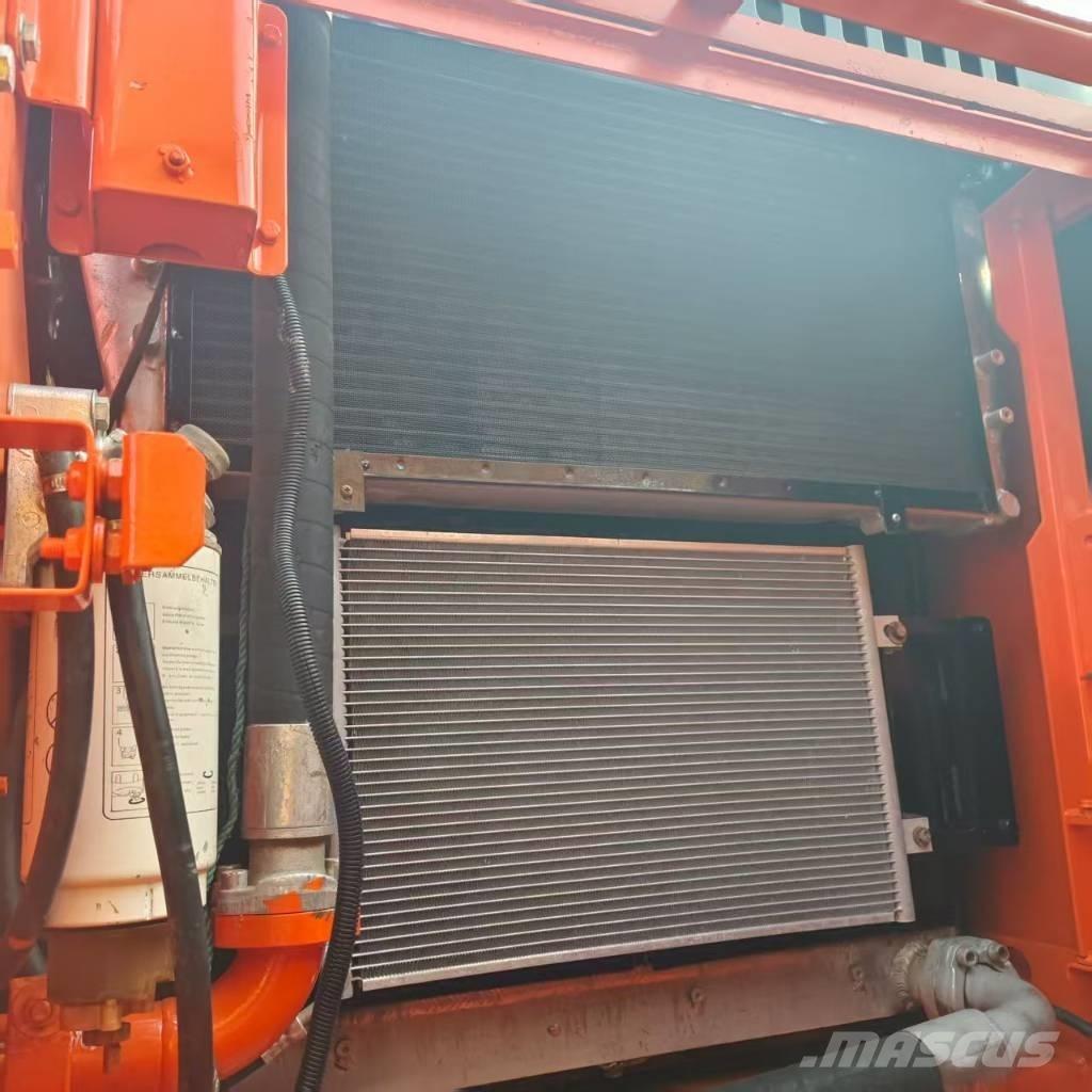 Doosan DX 300 대형 굴삭기 29톤 이상