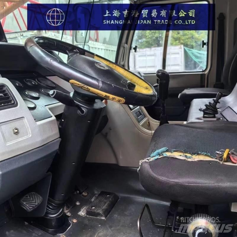 Zoomlion ZTC 800 V A/T 크레인