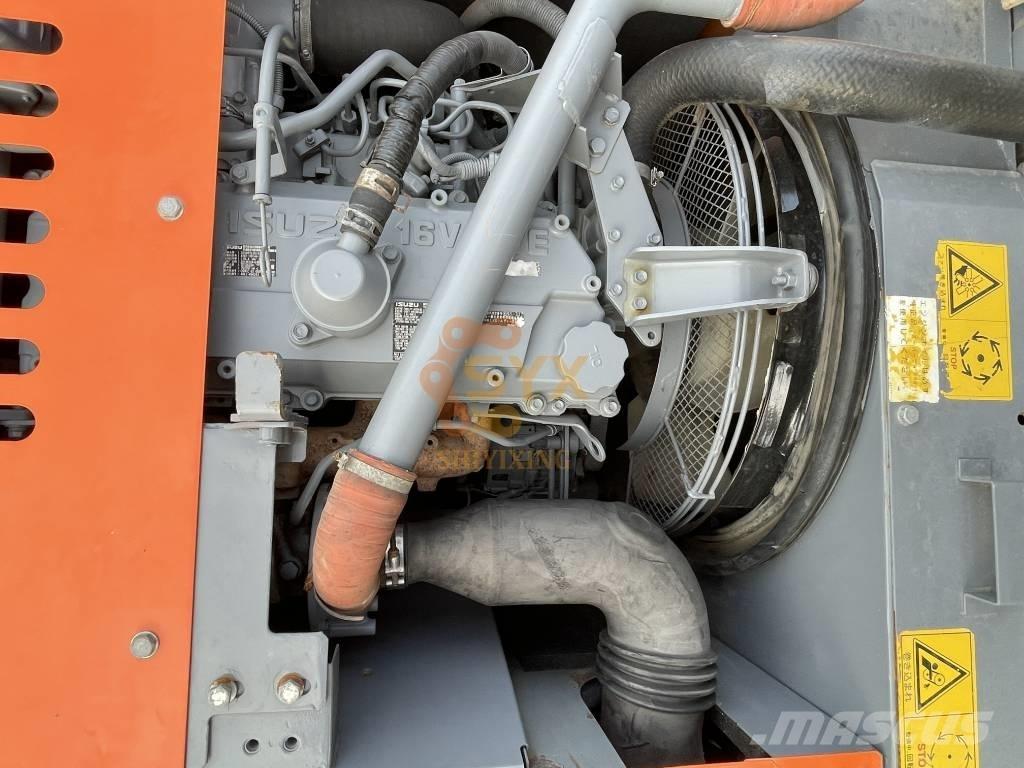 Hitachi ZX 240 대형 굴삭기 29톤 이상