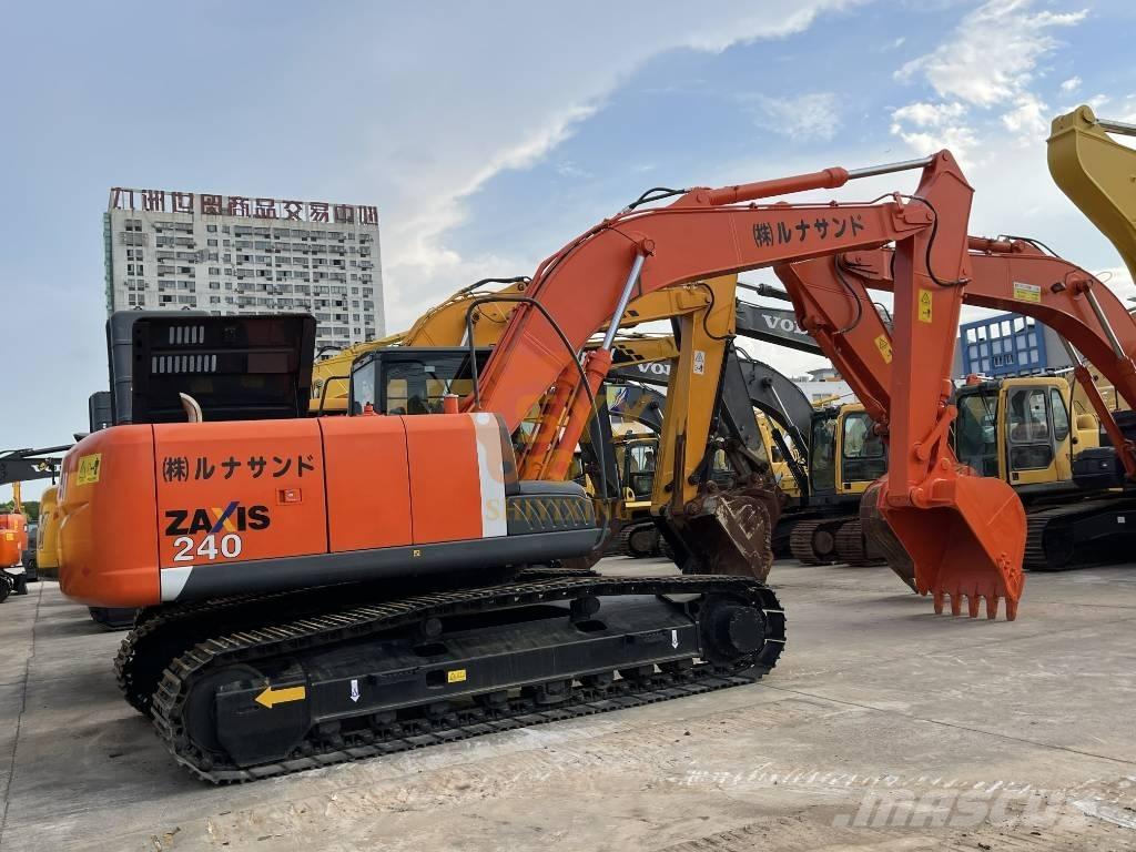 Hitachi ZX 240 대형 굴삭기 29톤 이상