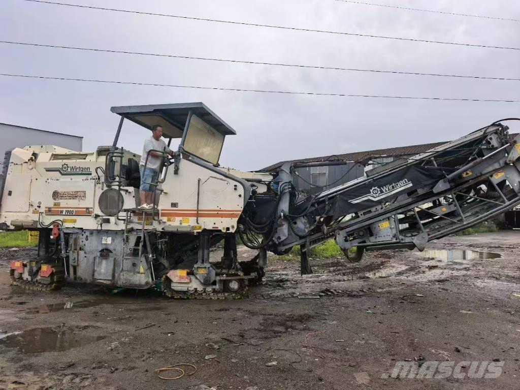 Wirtgen 1900DC 아스팔트 콜드 밀링 기계