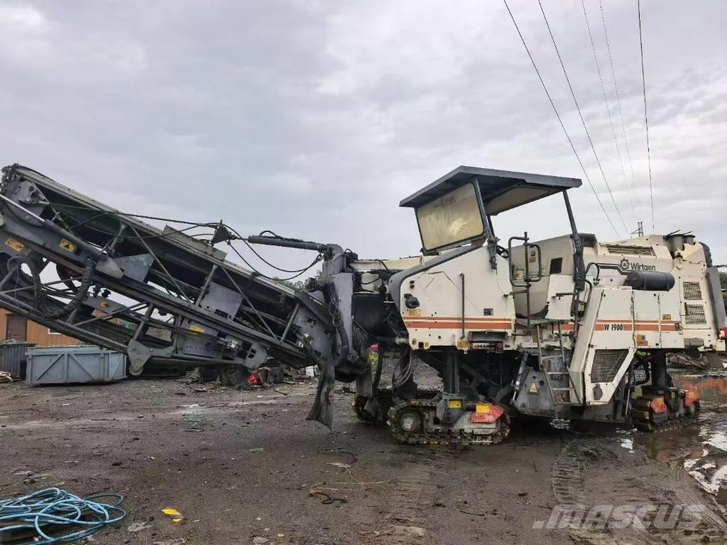 Wirtgen 1900DC 아스팔트 콜드 밀링 기계