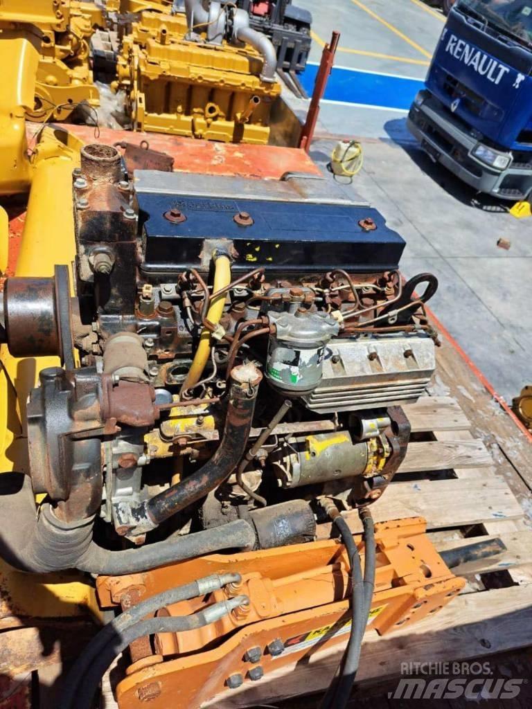 JCB 3CXT 엔진