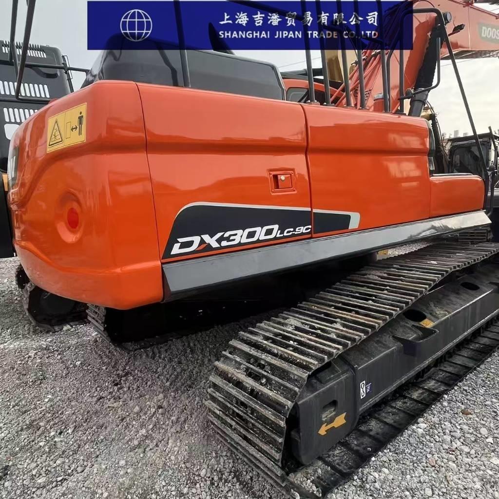 Doosan DX 300 LC 대형 굴삭기 29톤 이상